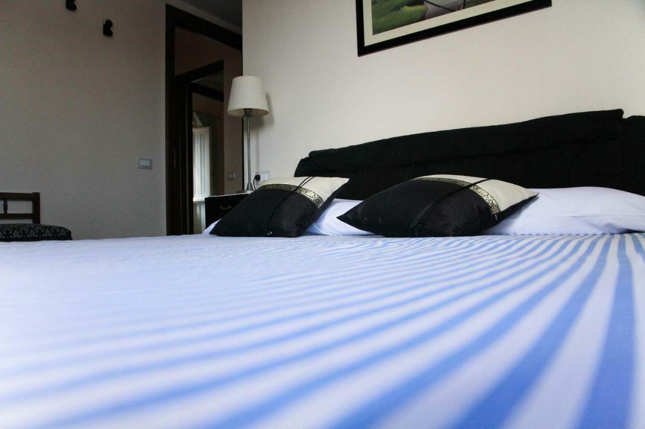 Los Flamingos Bed and Breakfast La Maddalena  Exterior foto