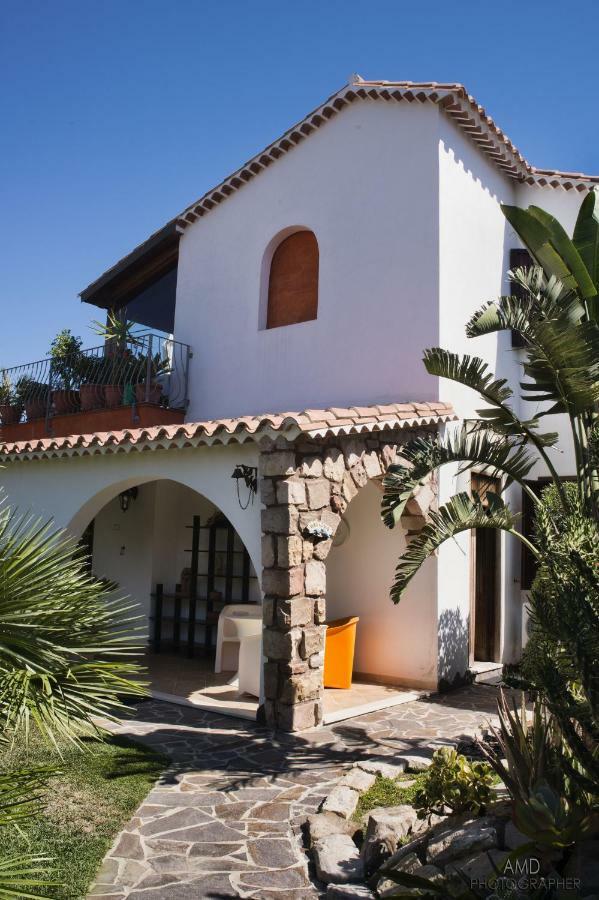 Los Flamingos Bed and Breakfast La Maddalena  Exterior foto